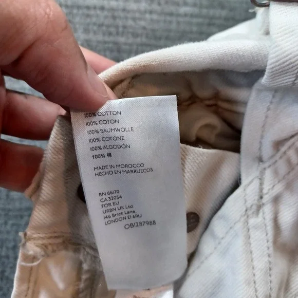 We the free Winter White Cream Ivory Denim Overalls Womens XS 28" Inseam - Picture 9 of 10